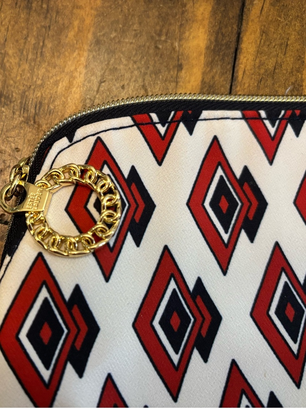 2 make up bags- Estée Lauder Patterned Multicolor Zip Pouch & NWT Ultra bag - Picture 4 of 7